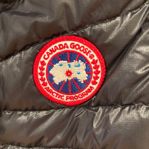 Canada Goose Hybridge Vest - Picture 2 of 7